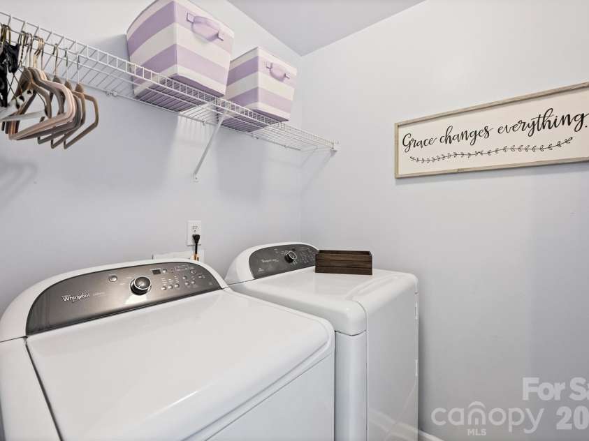 2515 Godsey Wood Drive, Charlotte, NC 28213.  MLS# CAR4367599, YatesRealty ID 20130. Second floor laundry 