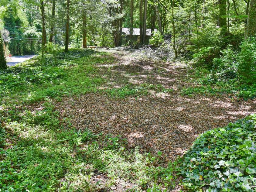 1 Hillcrest Lane, Black Mountain, NC 28711.  MLS# CAR4368421, YatesRealty ID 20131. .80 acres