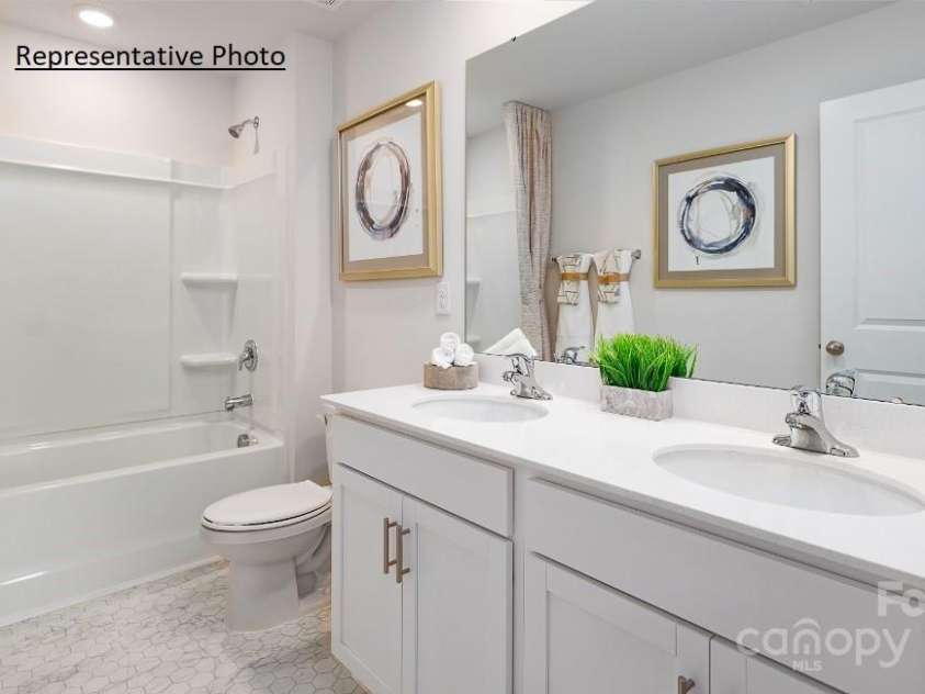 510 13th Avenue Drive, Hickory, NC 28601.  MLS# CAR4271956, YatesRealty ID 20131. 