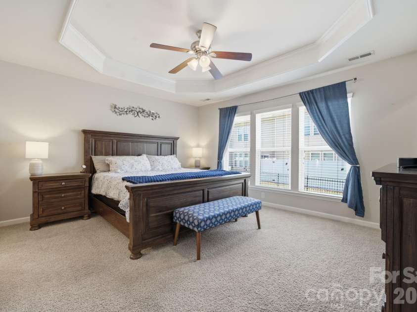 2441 Diplomat Lane, Charlotte, NC 28210.  MLS# CAR4377624, YatesRealty ID 20132. 