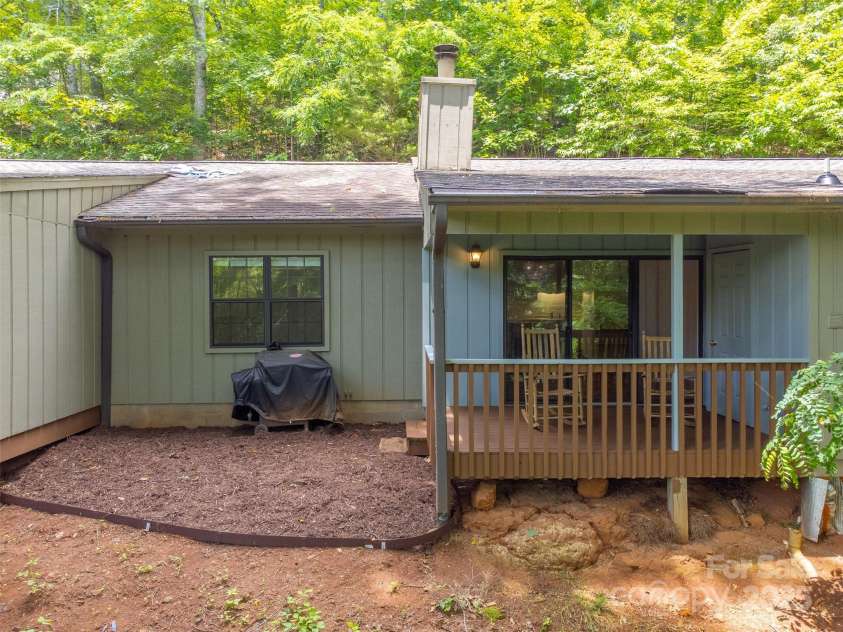45B Mountain View Villas None, Franklin, NC 28734.  MLS# CAR4271905, YatesRealty ID 20132. 