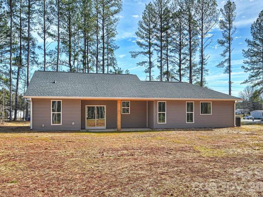 2319 Lee Lawing Road, Lincolnton, NC 28092.  MLS# CAR4349001, YatesRealty ID 20133. 