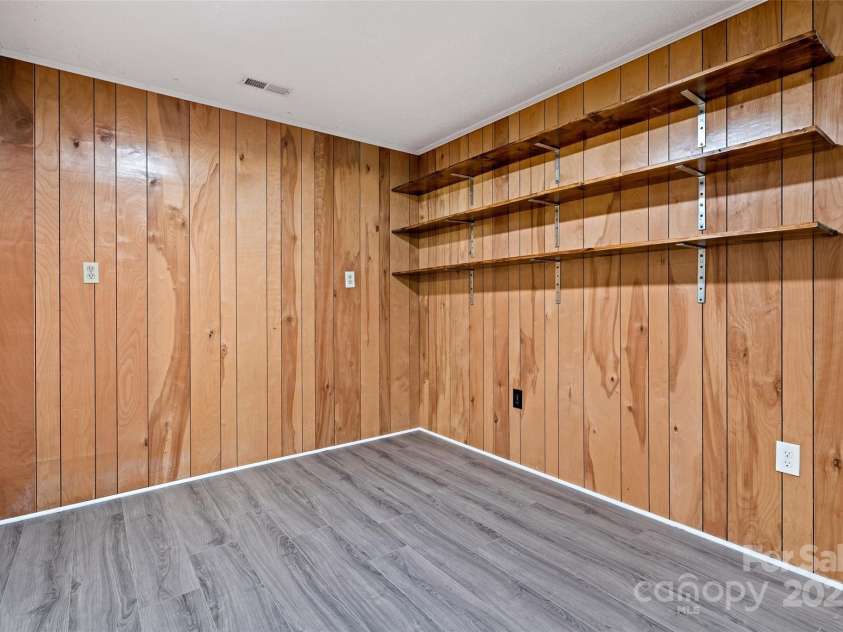 2526 Hankins Road, Marion, NC 28752.  MLS# CAR4270762, YatesRealty ID 20134. 