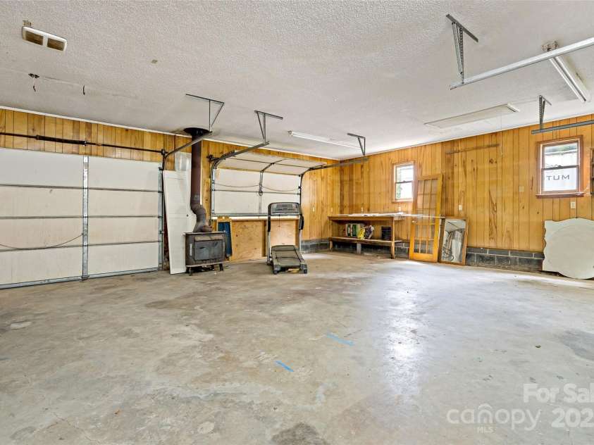 2526 Hankins Road, Marion, NC 28752.  MLS# CAR4270762, YatesRealty ID 20134. Expansive Garage