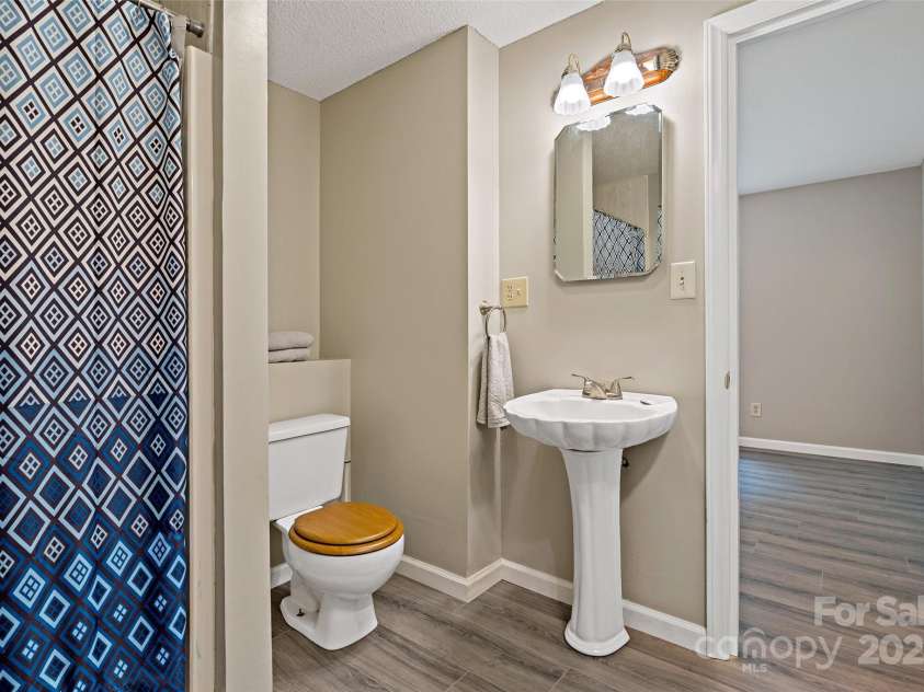 2526 Hankins Road, Marion, NC 28752.  MLS# CAR4270762, YatesRealty ID 20134. Lower Level BTH