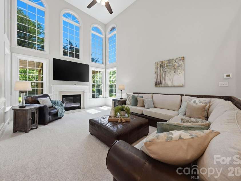 8901 Whipps Cross Court, Waxhaw, NC 28173.  MLS# CAR4377556, YatesRealty ID 20134. 