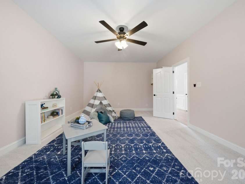 8901 Whipps Cross Court, Waxhaw, NC 28173.  MLS# CAR4377556, YatesRealty ID 20134. 