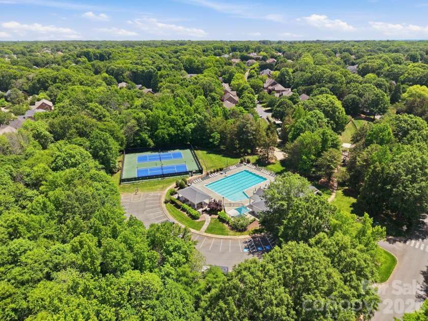 8901 Whipps Cross Court, Waxhaw, NC 28173.  MLS# CAR4377556, YatesRealty ID 20134. 