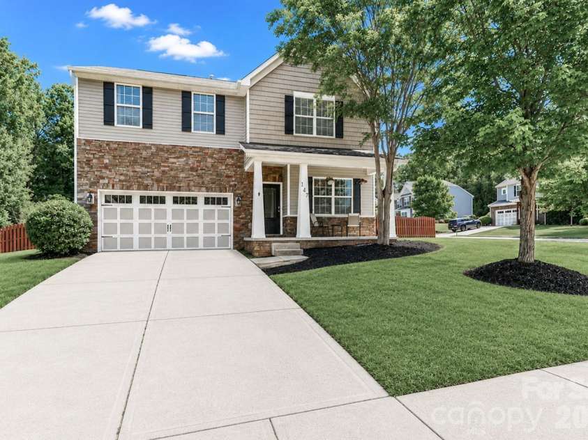 147 Colborne Drive, Mooresville, NC 28115.  MLS# CAR4374571, YatesRealty ID 20136. 