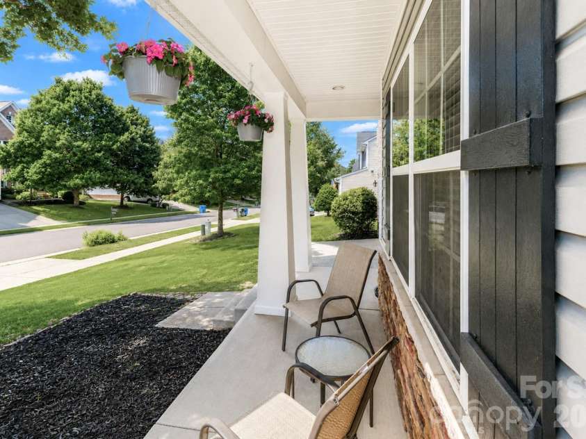 147 Colborne Drive, Mooresville, NC 28115.  MLS# CAR4374571, YatesRealty ID 20136. 