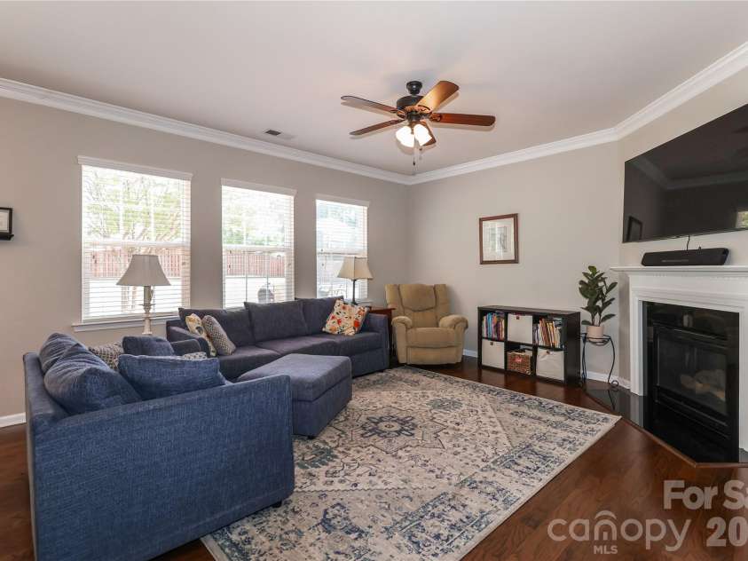 147 Colborne Drive, Mooresville, NC 28115.  MLS# CAR4374571, YatesRealty ID 20136. 