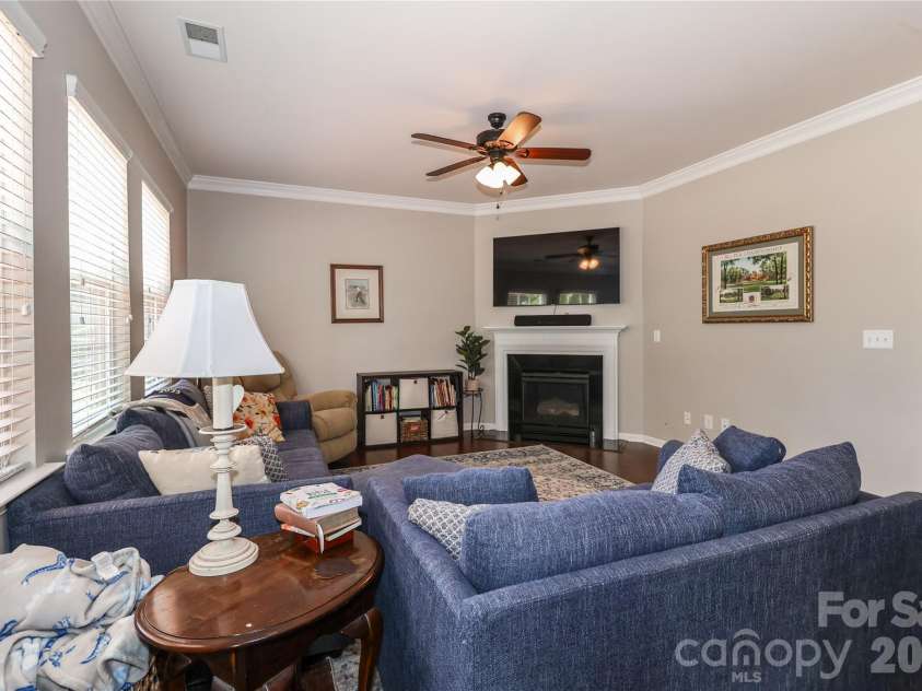 147 Colborne Drive, Mooresville, NC 28115.  MLS# CAR4374571, YatesRealty ID 20136. 