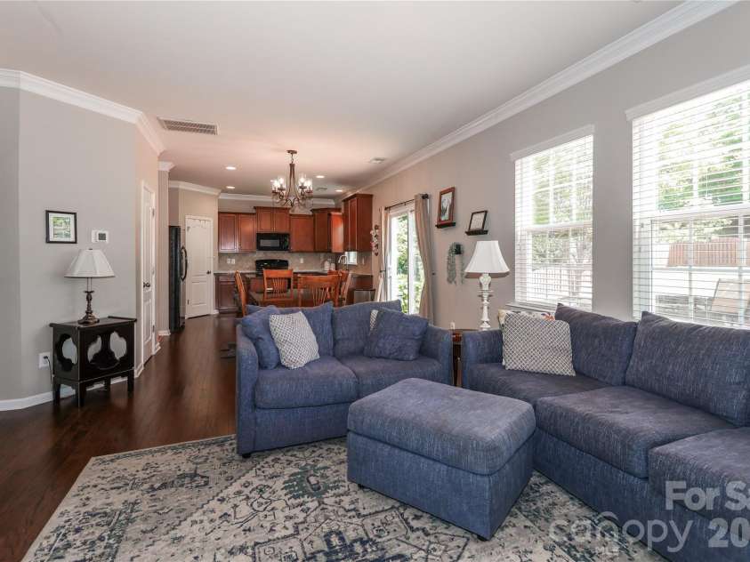 147 Colborne Drive, Mooresville, NC 28115.  MLS# CAR4374571, YatesRealty ID 20136. 