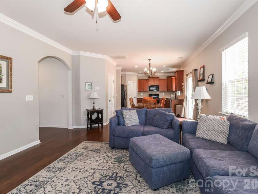 147 Colborne Drive, Mooresville, NC 28115.  MLS# CAR4374571, YatesRealty ID 20136. 