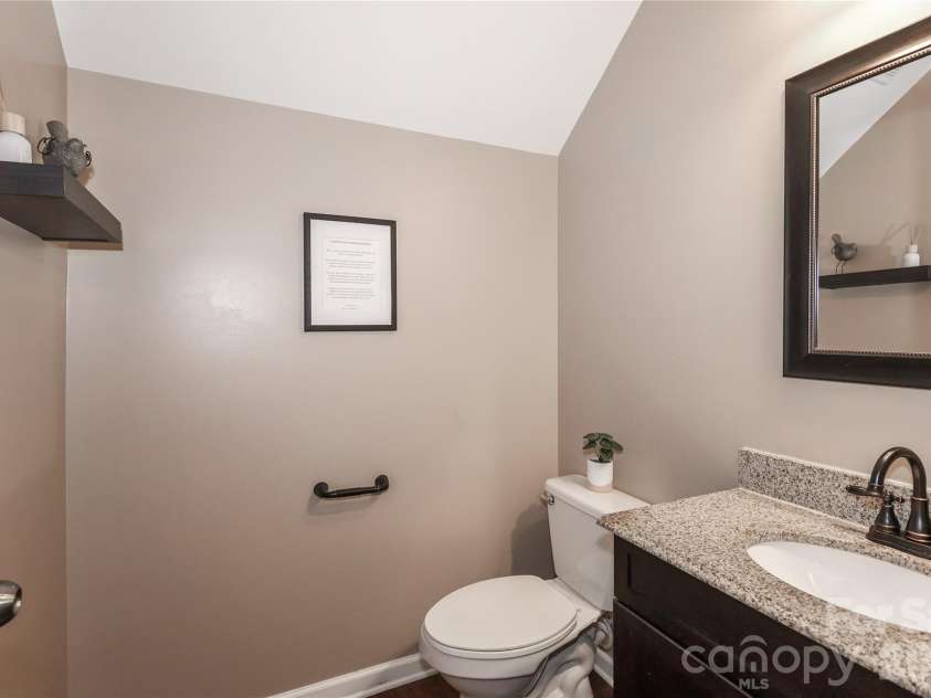 147 Colborne Drive, Mooresville, NC 28115.  MLS# CAR4374571, YatesRealty ID 20136. 