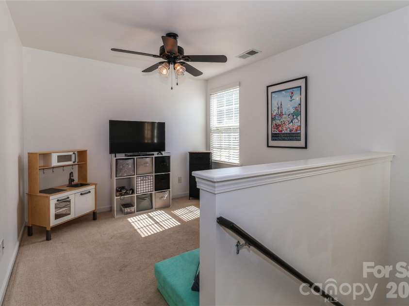 147 Colborne Drive, Mooresville, NC 28115.  MLS# CAR4374571, YatesRealty ID 20136. 