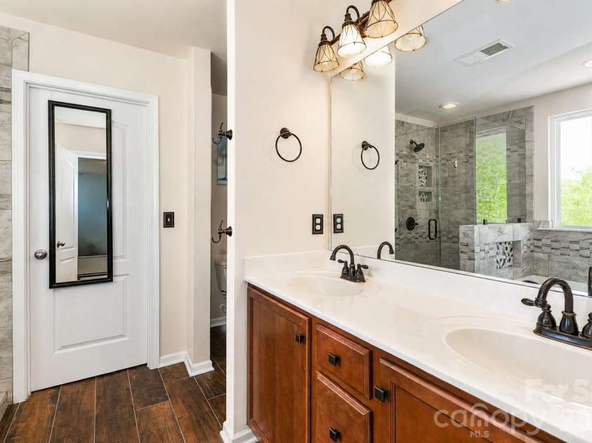 147 Colborne Drive, Mooresville, NC 28115.  MLS# CAR4374571, YatesRealty ID 20136. 