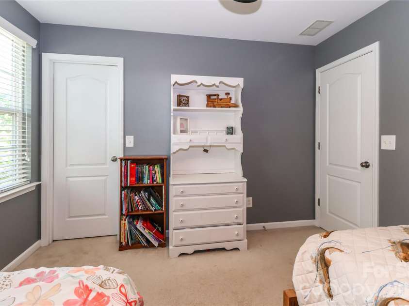 147 Colborne Drive, Mooresville, NC 28115.  MLS# CAR4374571, YatesRealty ID 20136. 