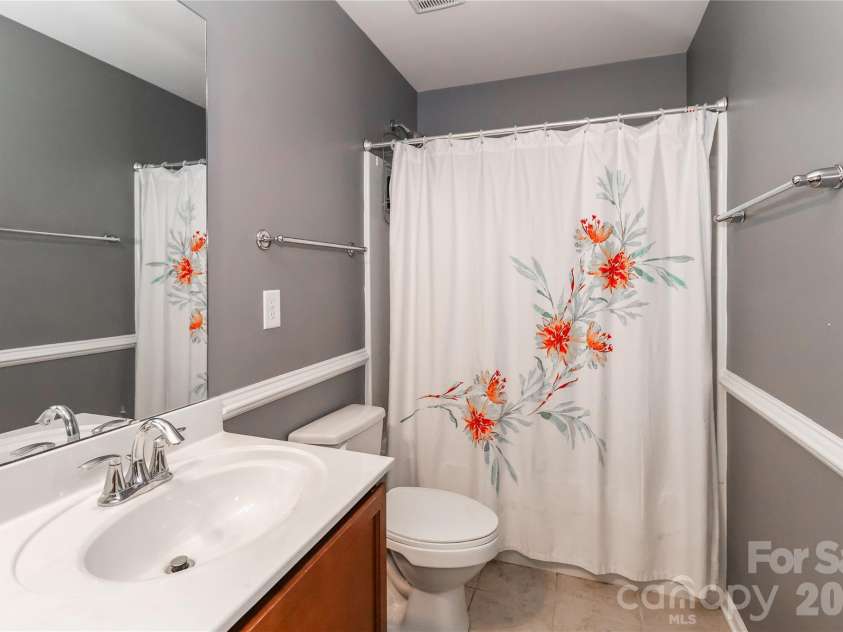 147 Colborne Drive, Mooresville, NC 28115.  MLS# CAR4374571, YatesRealty ID 20136. 