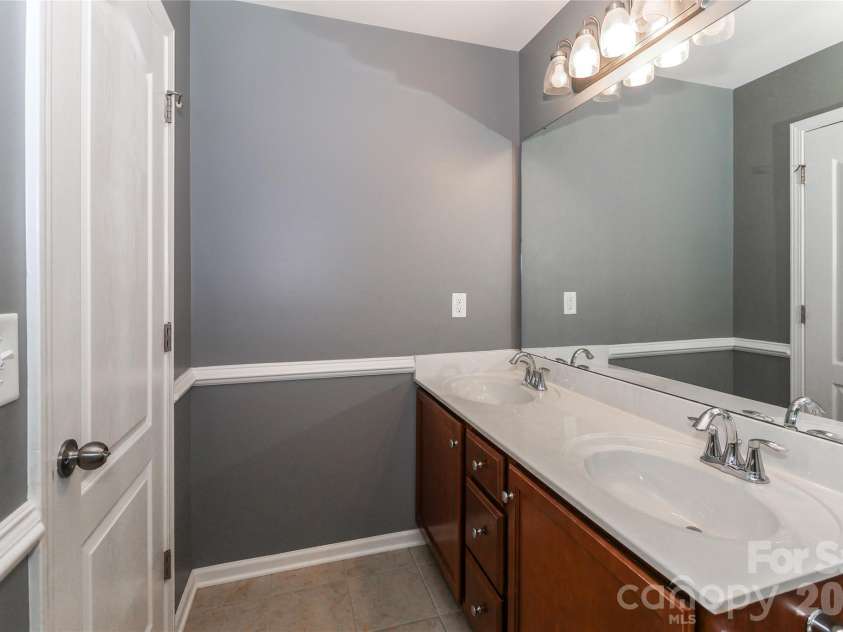 147 Colborne Drive, Mooresville, NC 28115.  MLS# CAR4374571, YatesRealty ID 20136. 