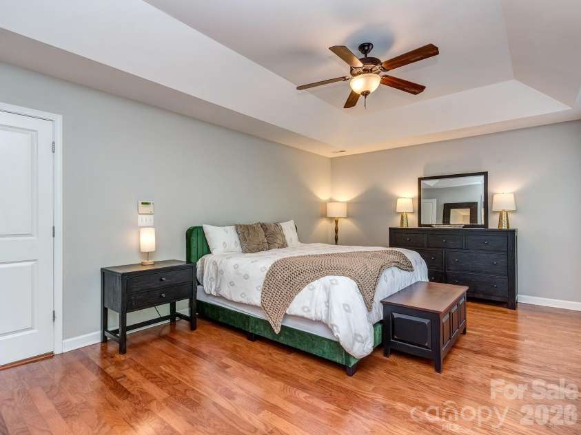 2008 Shalford Lane, Matthews, NC 28104.  MLS# CAR4364592, YatesRealty ID 20137. Primary suite