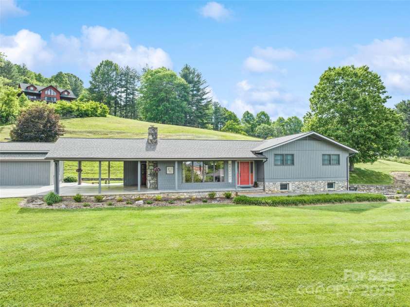 415 Crawford Road, Waynesville, NC 28785.  MLS# CAR4271871, YatesRealty ID 20137. 
