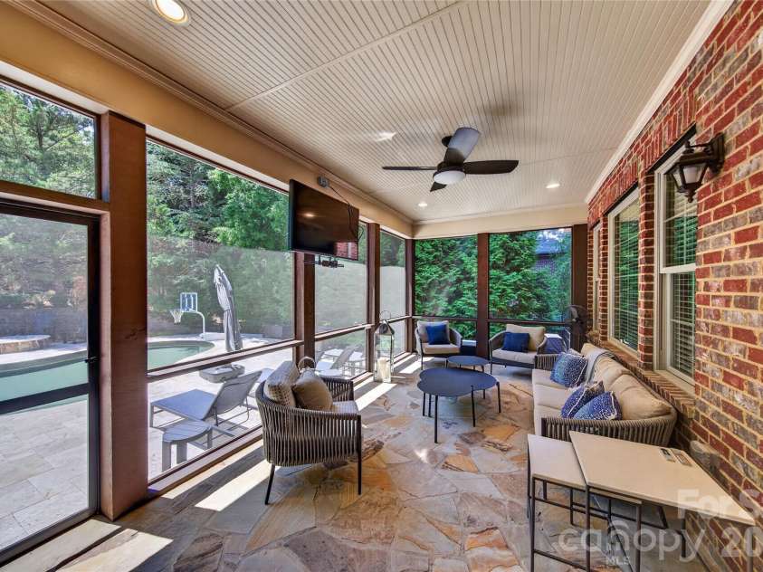 408 Montrose Drive, Waxhaw, NC 28173.  MLS# CAR4379109, YatesRealty ID 20138. 
