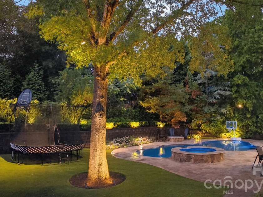 408 Montrose Drive, Waxhaw, NC 28173.  MLS# CAR4379109, YatesRealty ID 20138. 