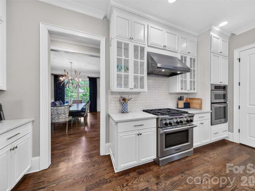 408 Montrose Drive, Waxhaw, NC 28173.  MLS# CAR4379109, YatesRealty ID 20138. 