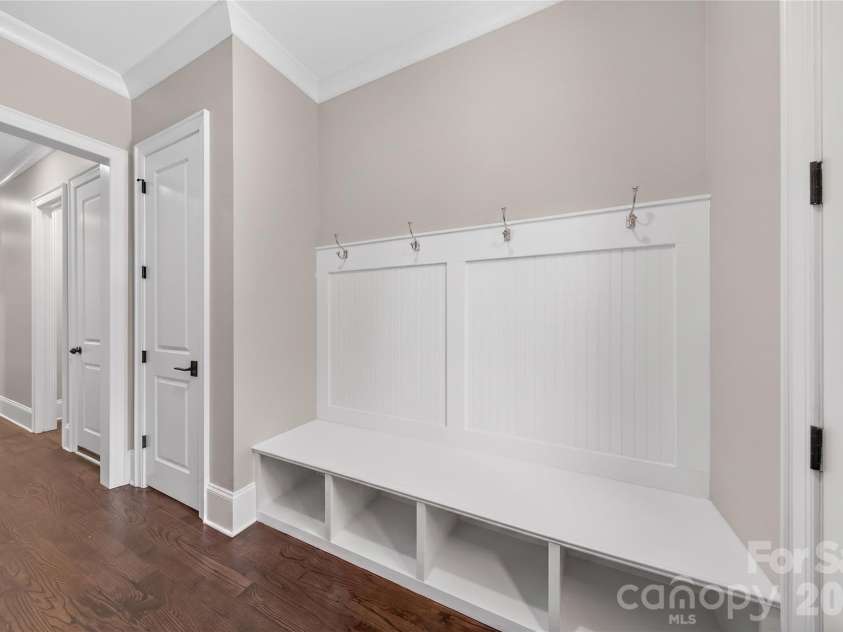 408 Montrose Drive, Waxhaw, NC 28173.  MLS# CAR4379109, YatesRealty ID 20138. 