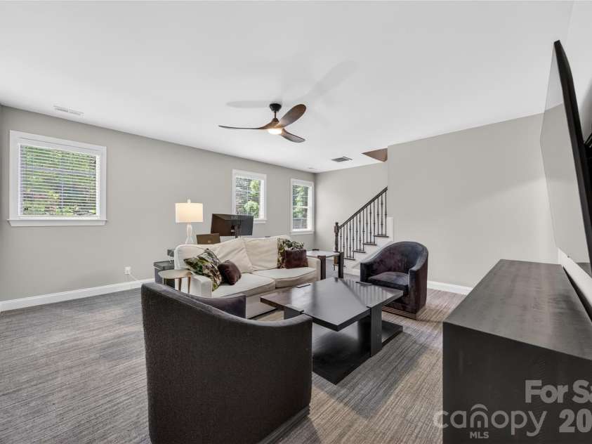 408 Montrose Drive, Waxhaw, NC 28173.  MLS# CAR4379109, YatesRealty ID 20138. 