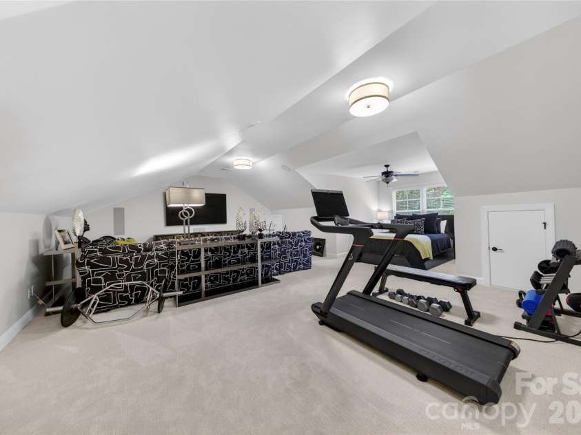 408 Montrose Drive, Waxhaw, NC 28173.  MLS# CAR4379109, YatesRealty ID 20138. 