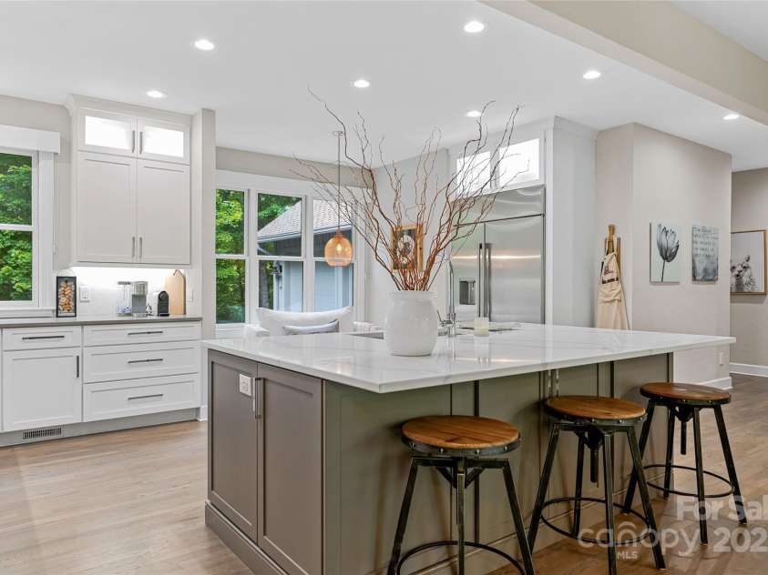 877 Winding Creek Road, Sapphire, NC 28774.  MLS# CAR4271118, YatesRealty ID 20138. 