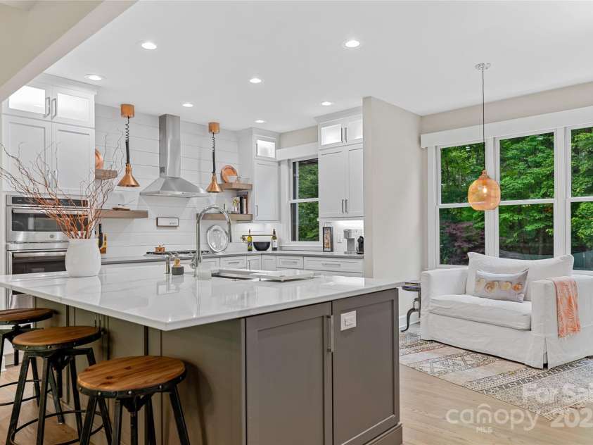 877 Winding Creek Road, Sapphire, NC 28774.  MLS# CAR4271118, YatesRealty ID 20138. 