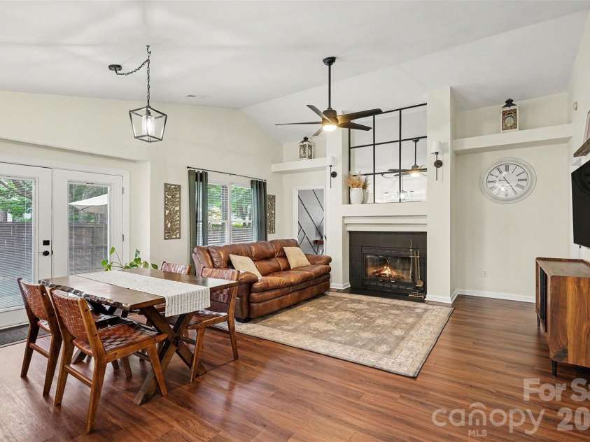 7450 Crestside Lane, Charlotte, NC 28227.  MLS# CAR4377642, YatesRealty ID 20139. 