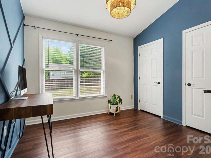 7450 Crestside Lane, Charlotte, NC 28227.  MLS# CAR4377642, YatesRealty ID 20139. 