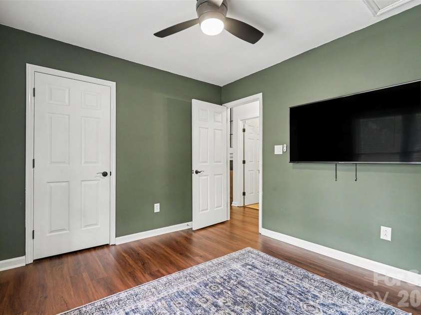 7450 Crestside Lane, Charlotte, NC 28227.  MLS# CAR4377642, YatesRealty ID 20139. 