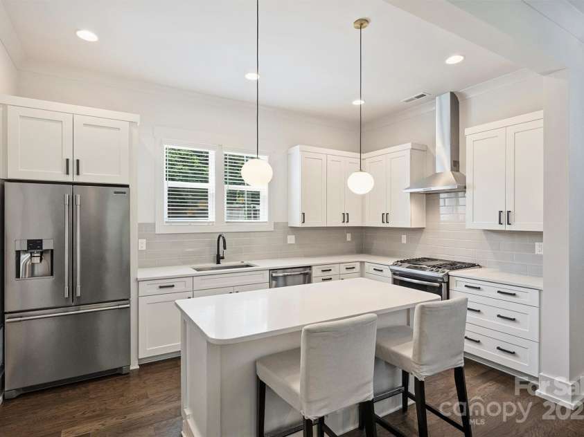 1014 Drummond Avenue, Charlotte, NC 28205.  MLS# CAR4303187, YatesRealty ID 2014. 