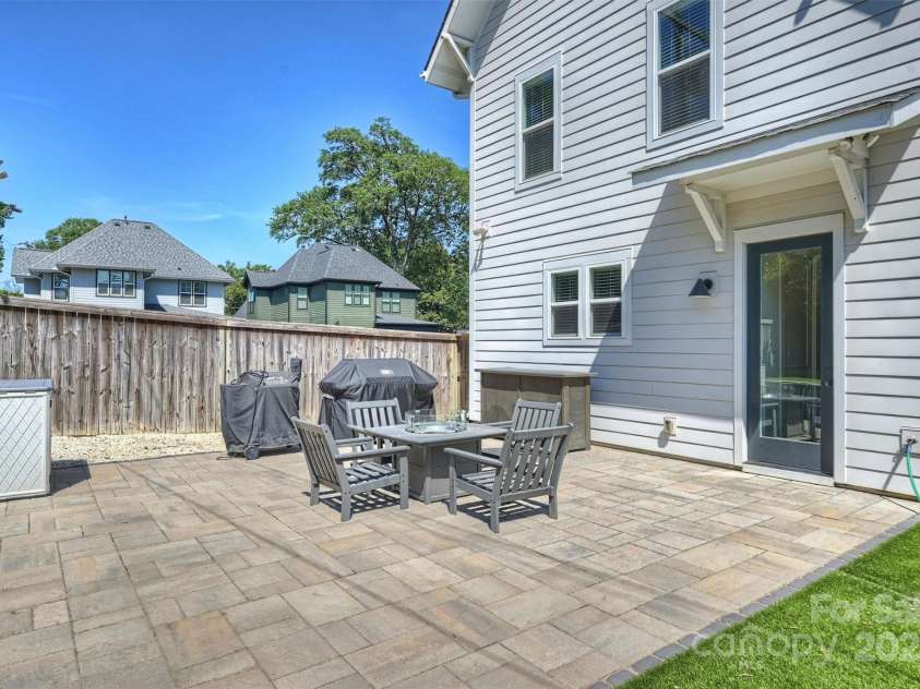 1014 Drummond Avenue, Charlotte, NC 28205.  MLS# CAR4303187, YatesRealty ID 2014. 