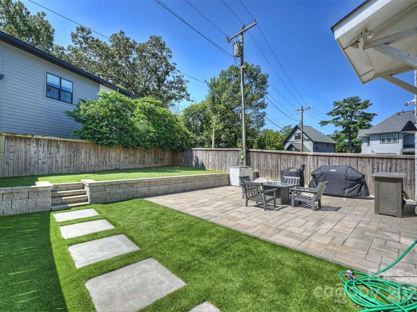 1014 Drummond Avenue, Charlotte, NC 28205.  MLS# CAR4303187, YatesRealty ID 2014. 