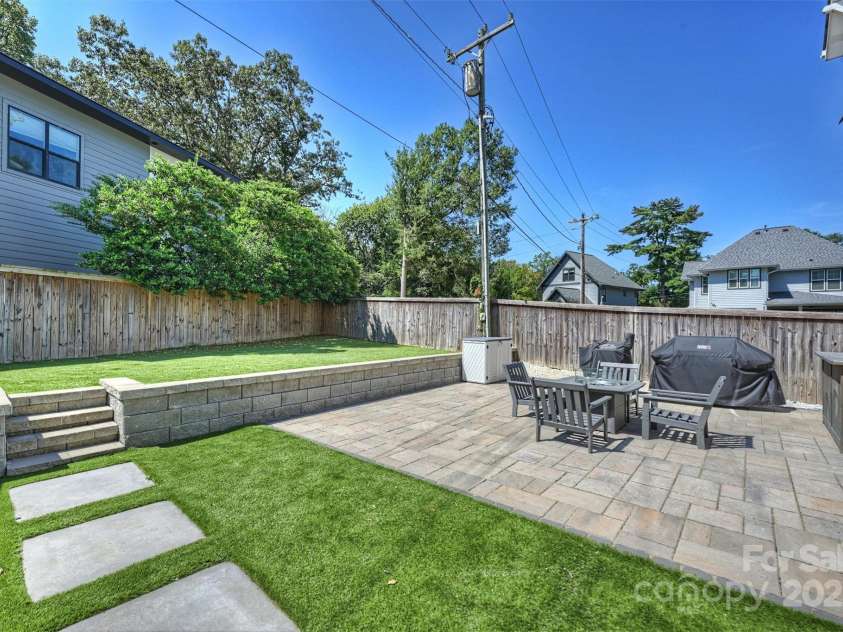 1014 Drummond Avenue, Charlotte, NC 28205.  MLS# CAR4303187, YatesRealty ID 2014. 