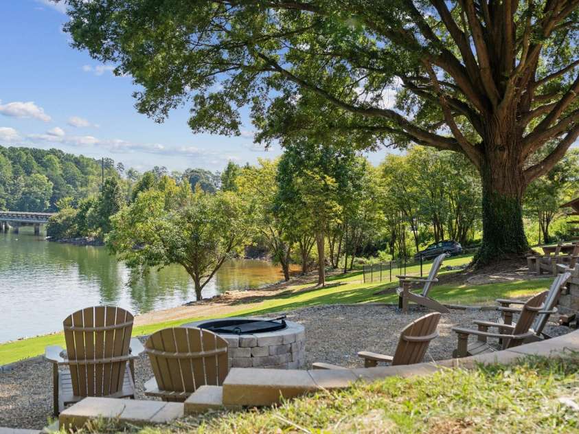 4375 Reed Creek Drive, Sherrills Ford, NC 28673.  MLS# CAR4197118, YatesRealty ID 2014. 