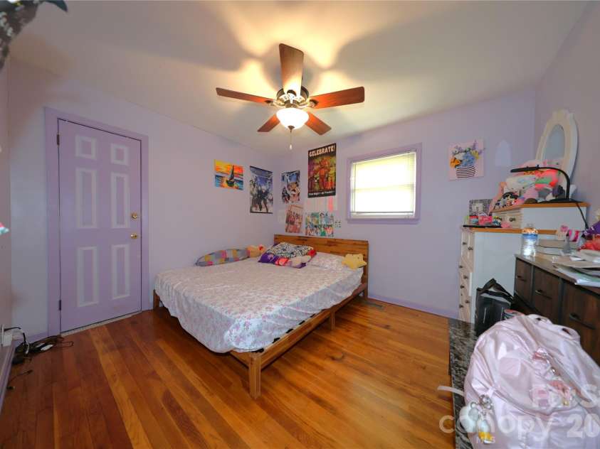 104 Pinetree Drive, Matthews, NC 28104.  MLS# CAR4367839, YatesRealty ID 20140. 