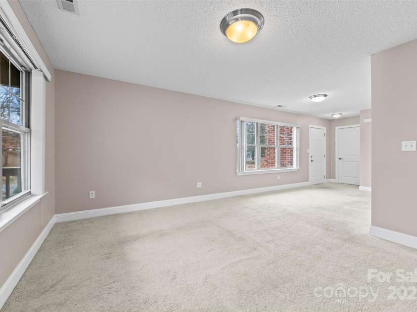 234 Wash Creek Drive, Hendersonville, NC 28739.  MLS# CAR4325434, YatesRealty ID 20140. 