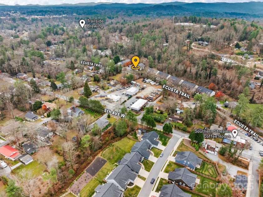 234 Wash Creek Drive, Hendersonville, NC 28739.  MLS# CAR4325434, YatesRealty ID 20140. Aerial view labeled.