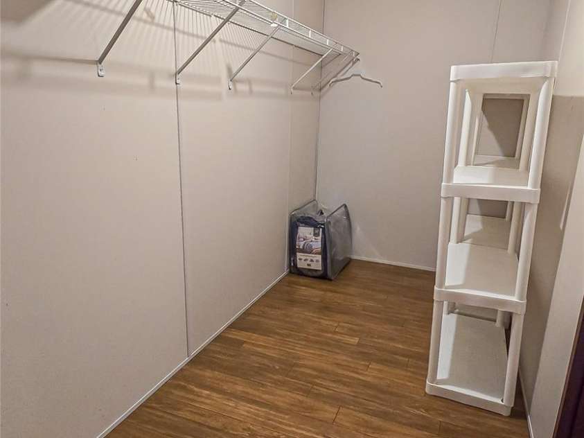 2418 6th Avenue, Hickory, NC 28602.  MLS# CAR4272141, YatesRealty ID 20142. 