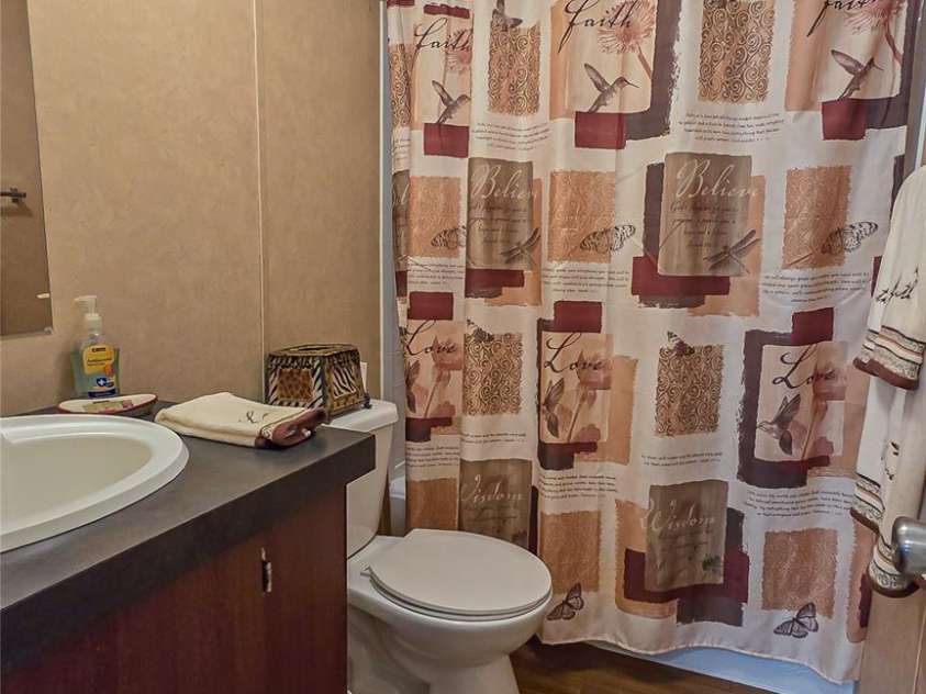 2418 6th Avenue, Hickory, NC 28602.  MLS# CAR4272141, YatesRealty ID 20142. 