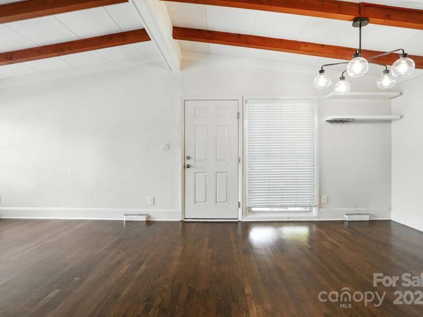 5229 Milford Road, Charlotte, NC 28210.  MLS# CAR4271289, YatesRealty ID 20144. 