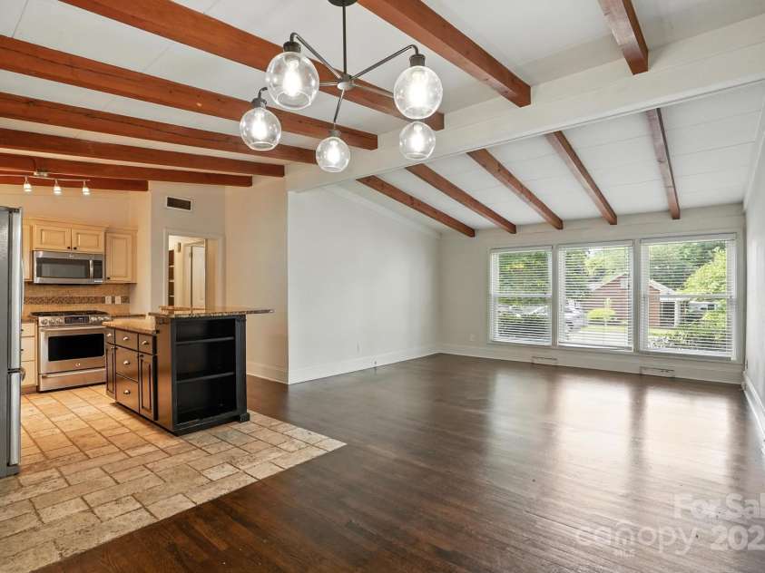 5229 Milford Road, Charlotte, NC 28210.  MLS# CAR4271289, YatesRealty ID 20144. 