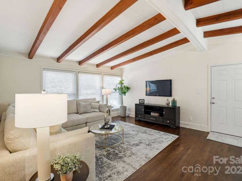 5229 Milford Road, Charlotte, NC 28210.  MLS# CAR4271289, YatesRealty ID 20144. 